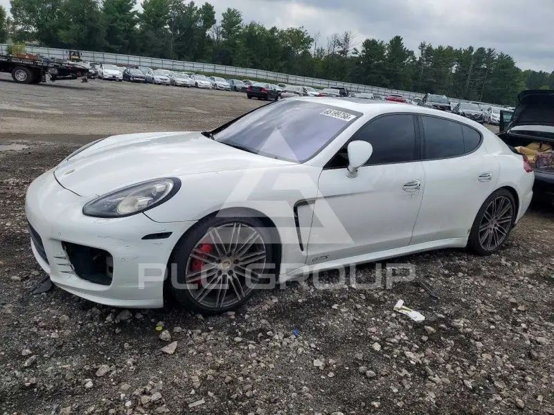 2015 Porsche Panamera photo