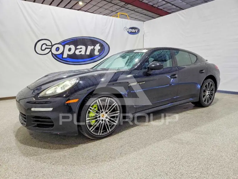 2015 Porsche Panamera фото