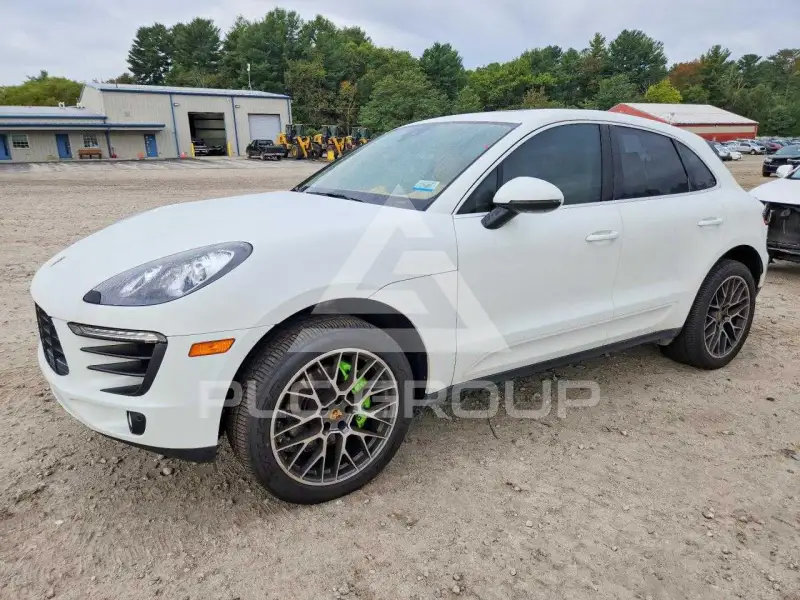 2015 Porsche MACAN photo