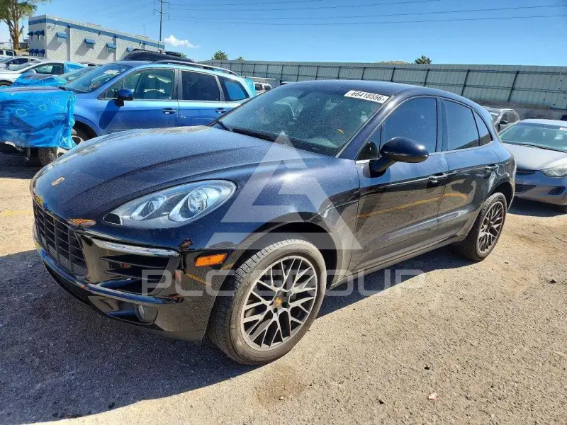 2015 Porsche MACAN photo