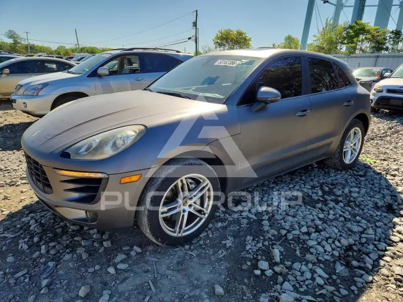 2015 Porsche MACAN photo