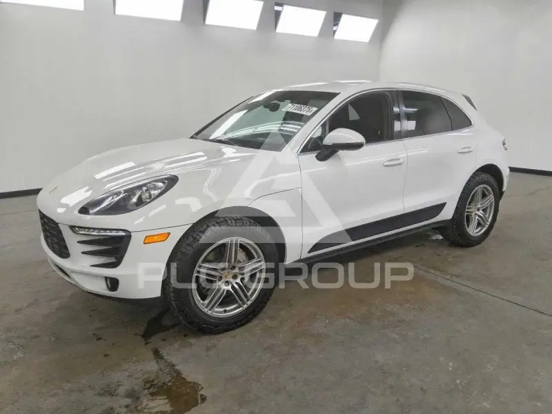 2015 Porsche MACAN photo