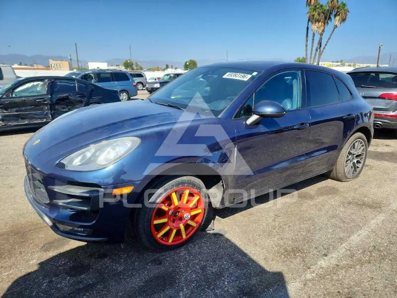 2015 Porsche MACAN photo