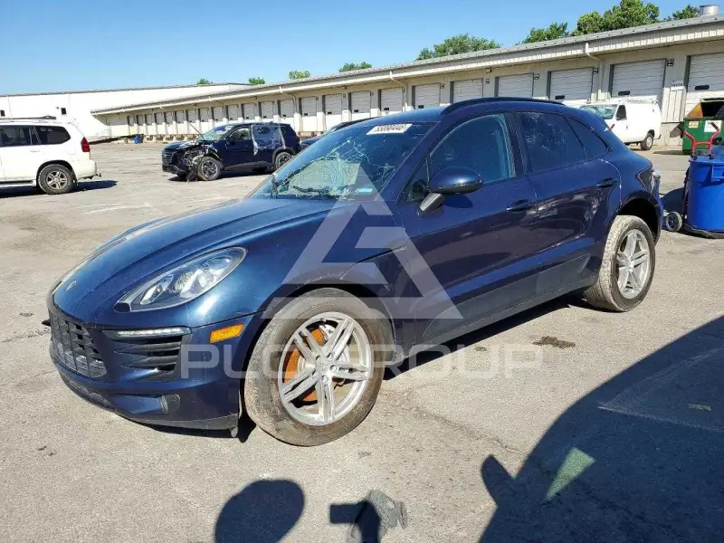 2015 Porsche MACAN photo