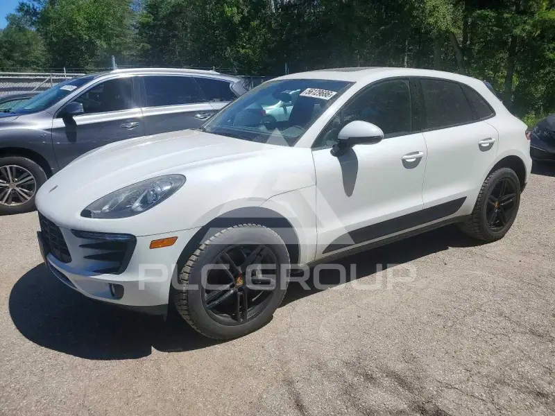 2015 Porsche MACAN photo