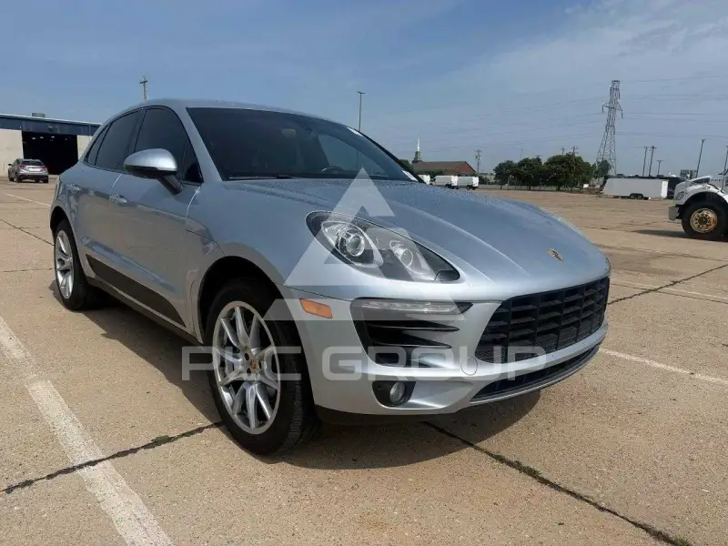 2015 Porsche MACAN photo