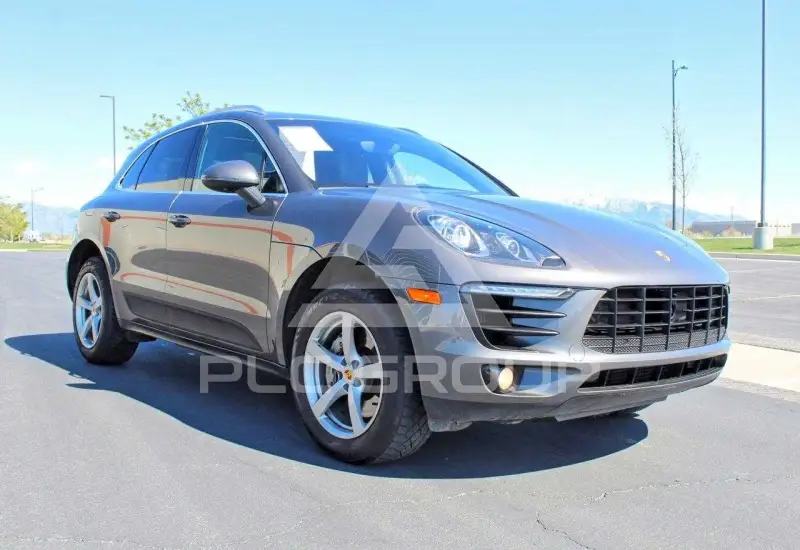 2015 Porsche MACAN photo