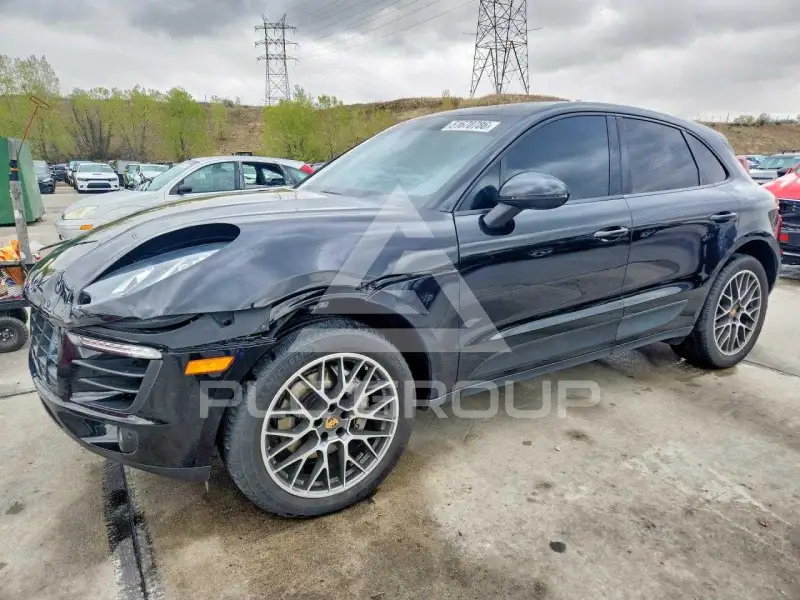 2015 Porsche MACAN photo