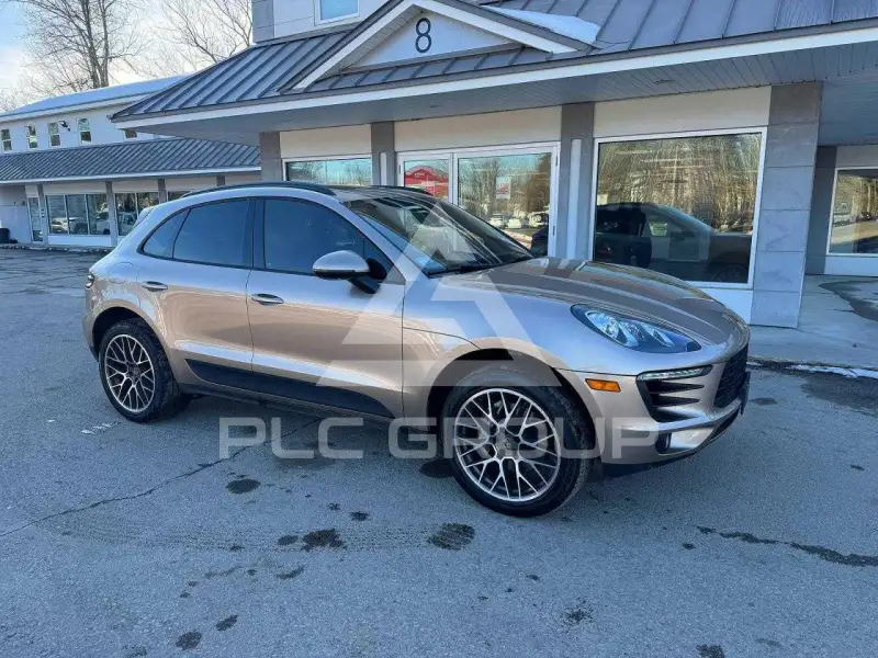 2015 Porsche MACAN photo