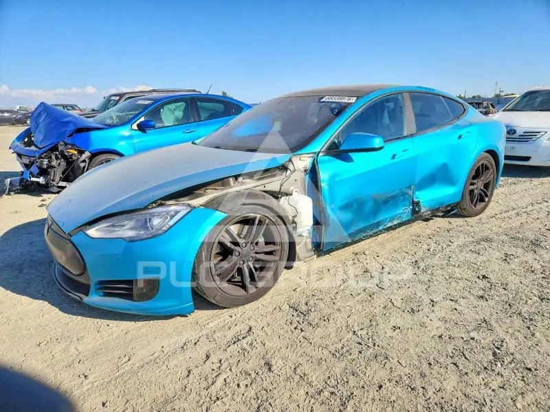 2015 Tesla Model S фото