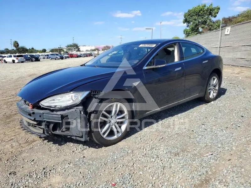 2015 Tesla Model S фото