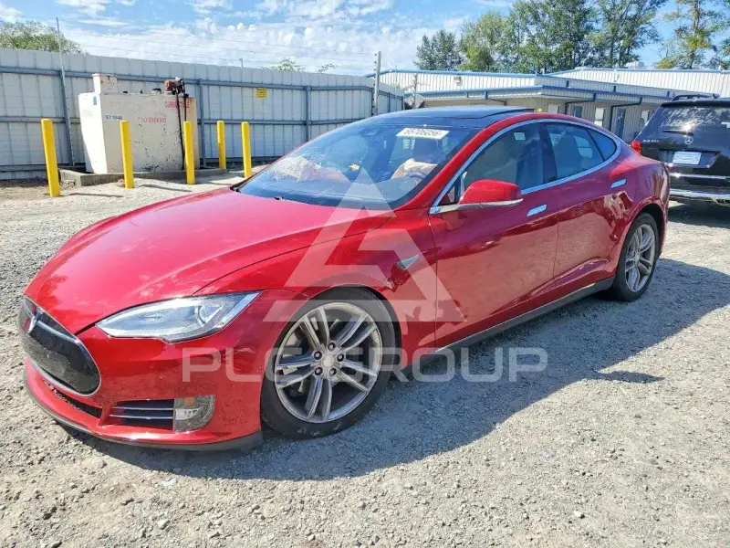 2015 Tesla Model S фото