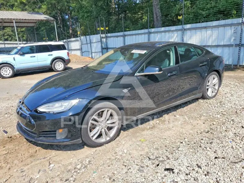 2015 Tesla Model S фото