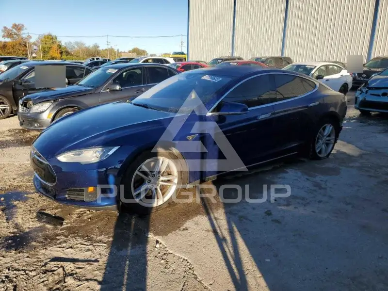 2015 Tesla Model S photo