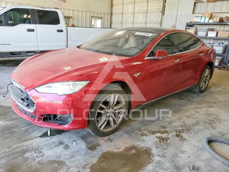 2015 Tesla Model S фото