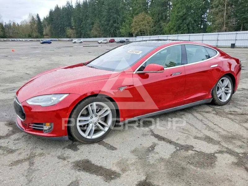 2015 Tesla Model S photo