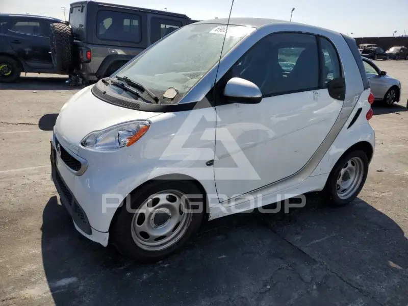 2015 Smart FORTWO фото
