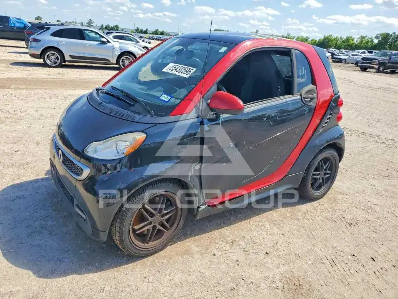 2015 Smart FORTWO фото