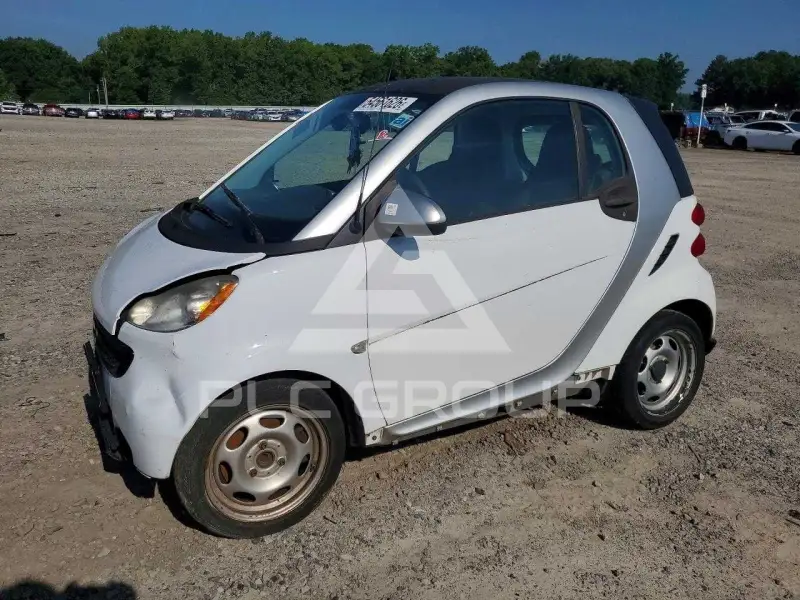 2015 Smart FORTWO фото