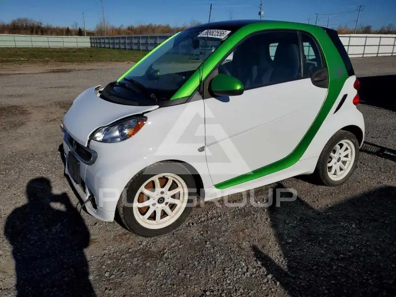 2015 Smart FORTWO photo