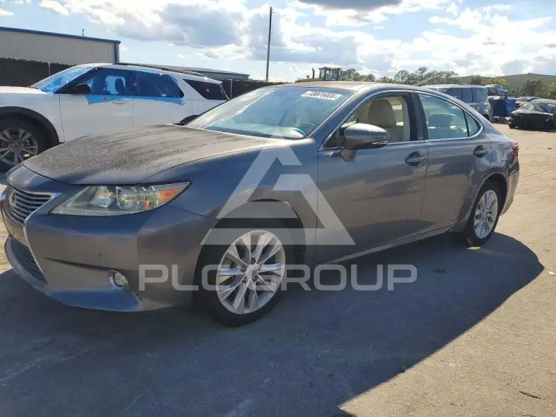2015 Lexus ES300 photo