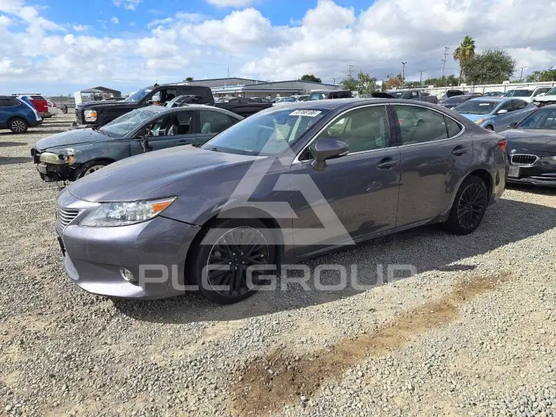 2015 Lexus ES350 фото