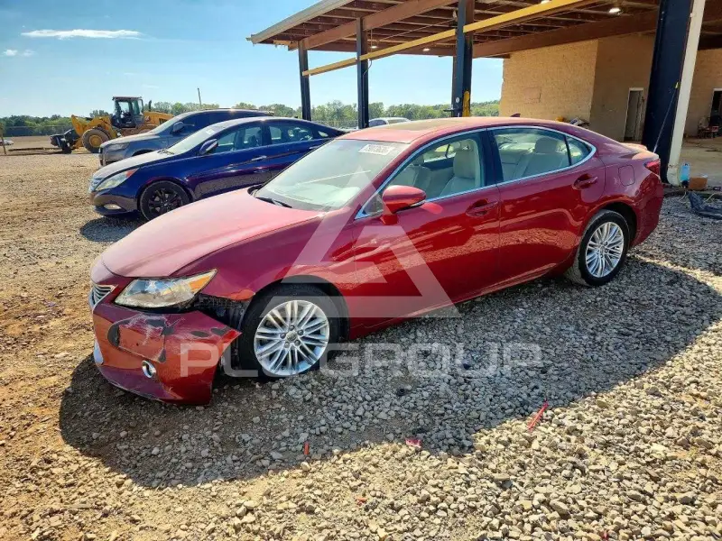 2015 Lexus ES350 photo