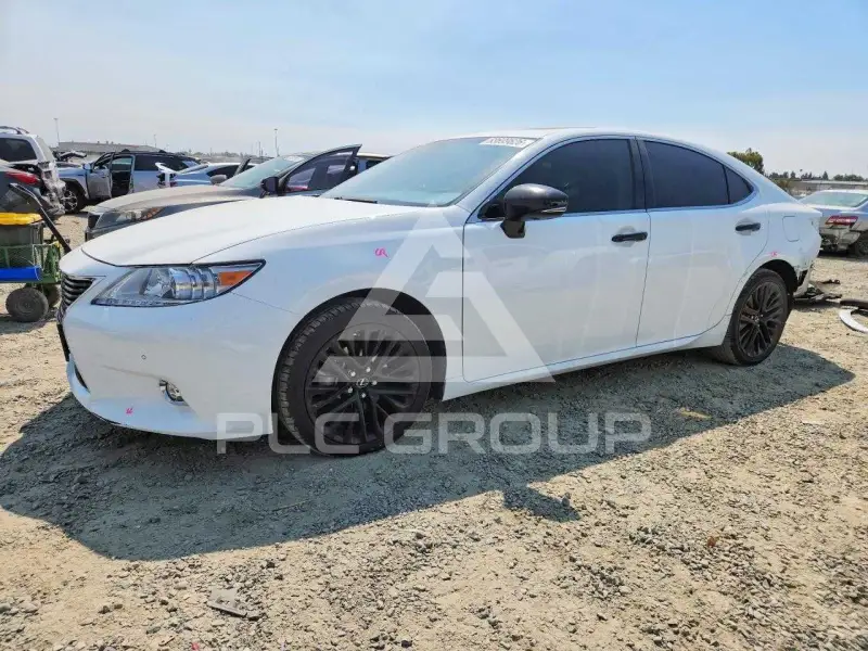 2015 Lexus ES350 фото