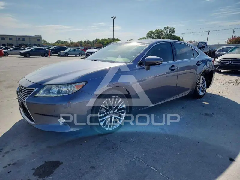 2015 Lexus ES350 photo