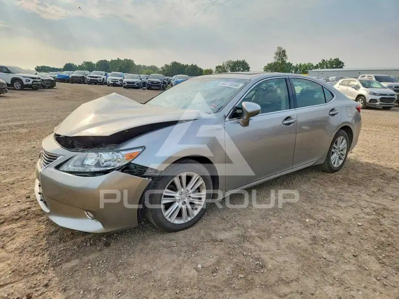 2015 Lexus ES photo