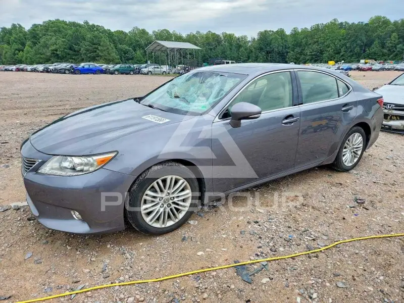 2015 Lexus ES350 photo