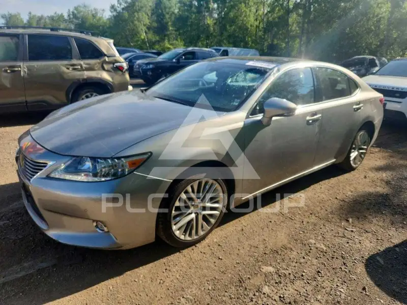 2015 Lexus ES350 photo