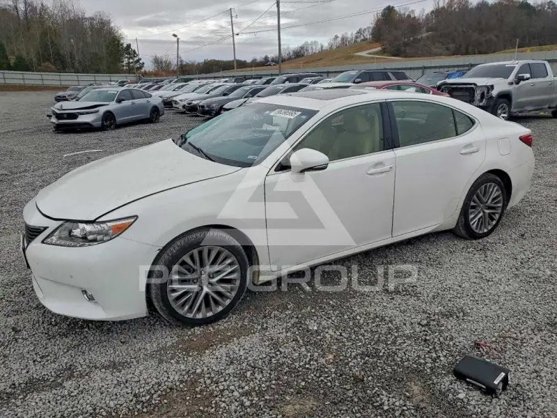 2015 Lexus ES350 photo