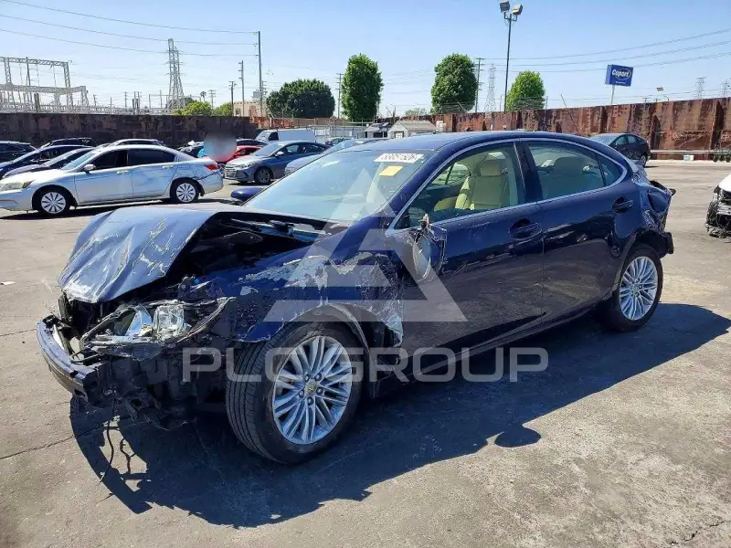 2015 Lexus ES350 фото