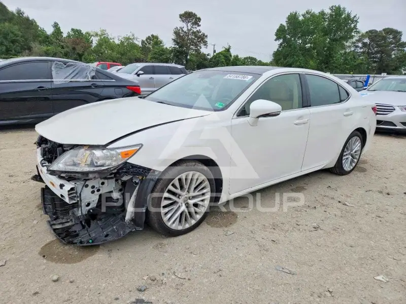 2015 Lexus ES350 фото