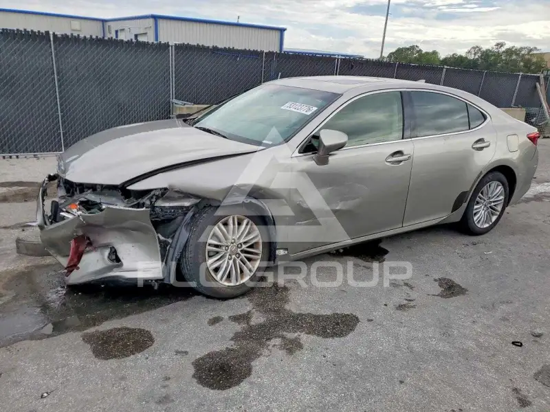 2015 Lexus ES350 фото