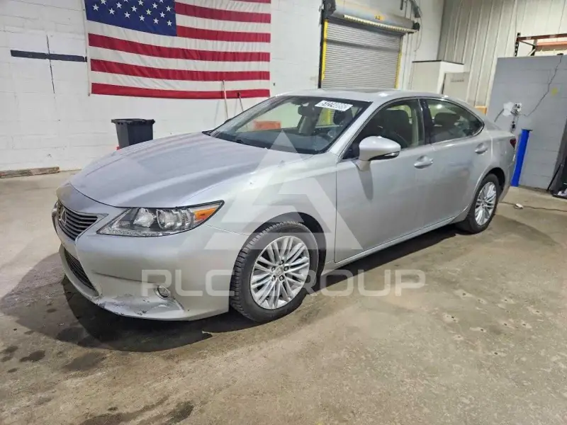 2015 Lexus ES350 фото