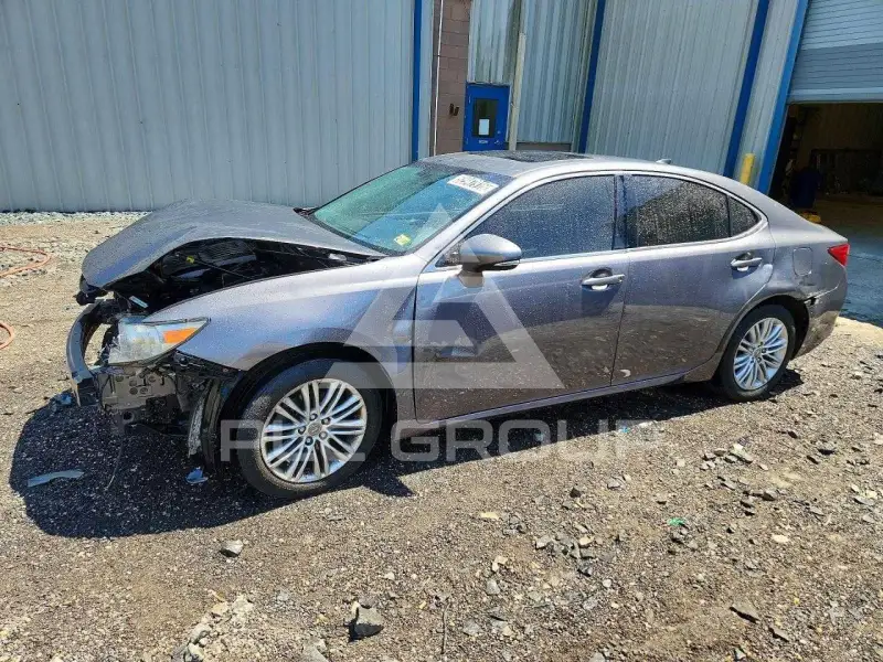 2015 Lexus ES350 фото