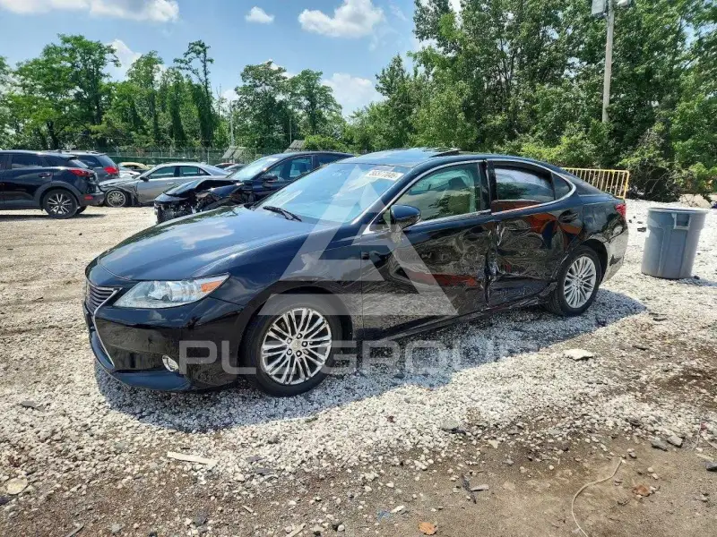 2015 Lexus ES350 photo