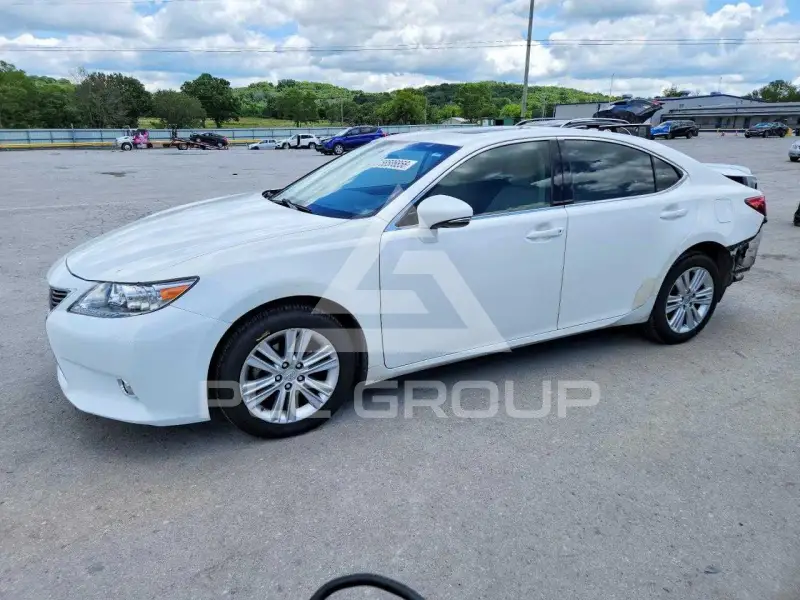 2015 Lexus ES350 photo