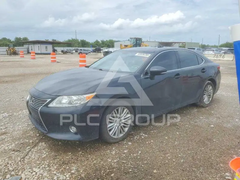 2015 Lexus ES350 photo