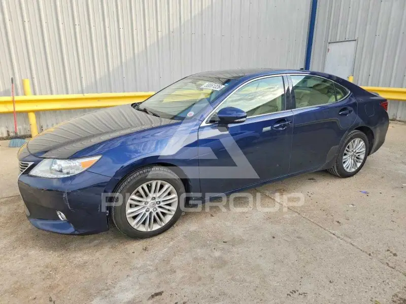 2015 Lexus ES350 photo