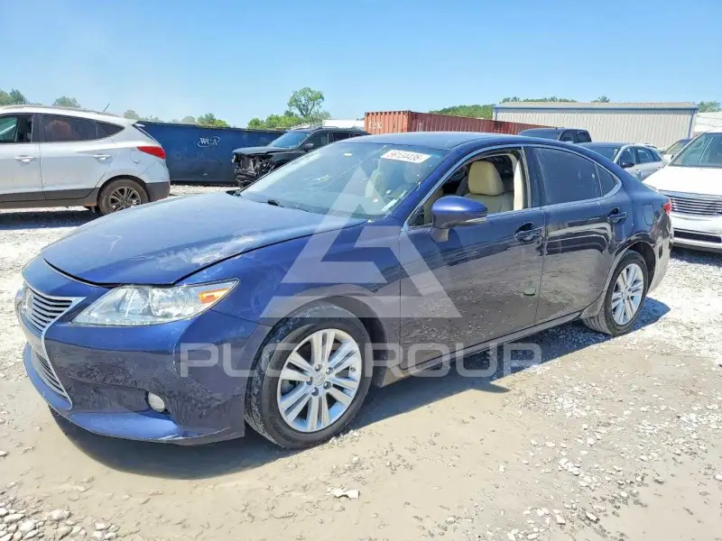 2015 Lexus ES350 photo