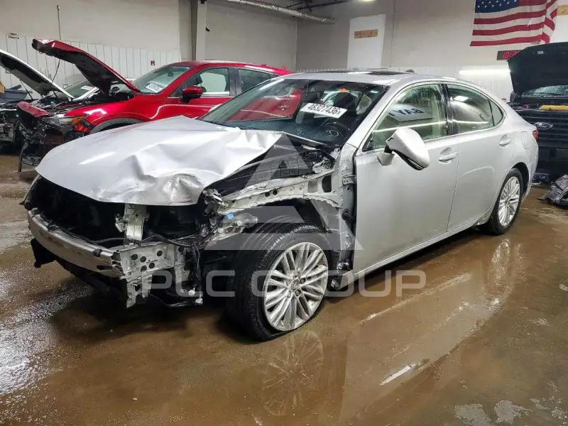2015 Lexus ES350 фото