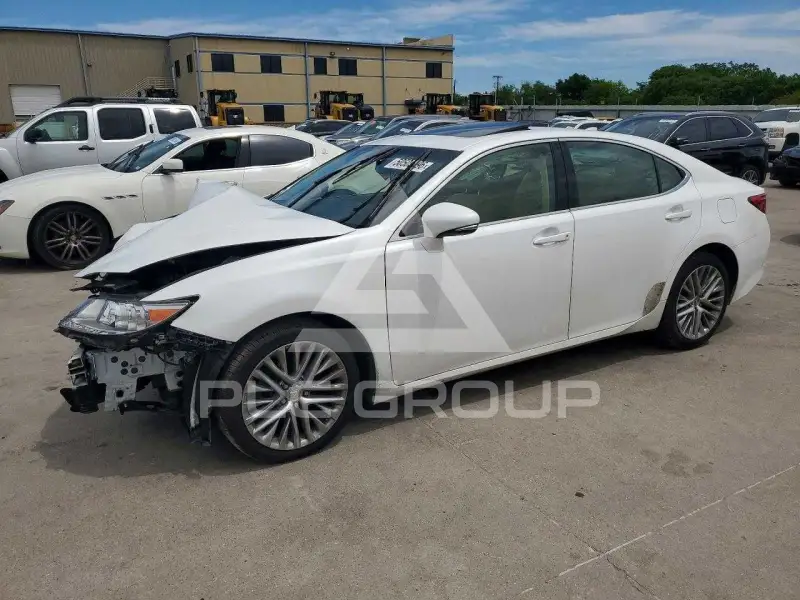 2015 Lexus ES350 фото