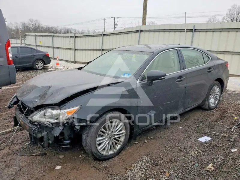 2015 Lexus ES350 фото