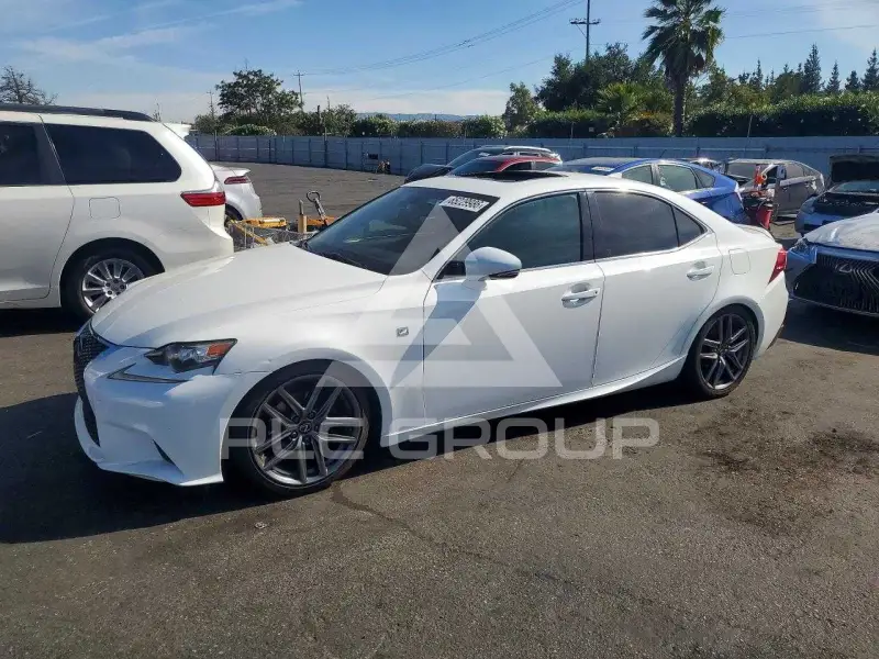 2015 Lexus IS фото