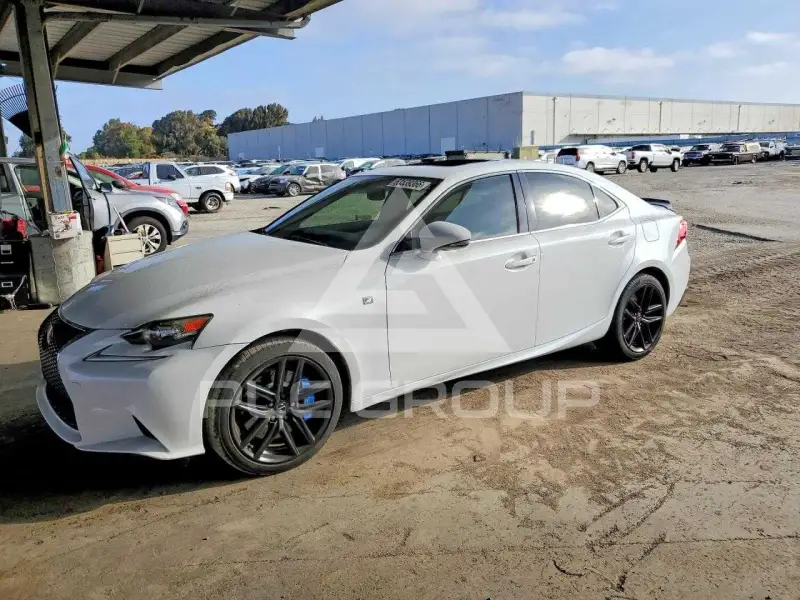 2015 Lexus IS фото