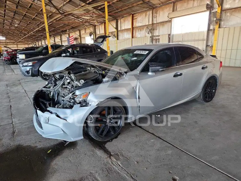2015 Lexus IS фото