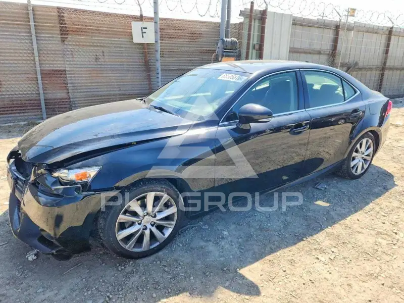 2015 Lexus IS фото